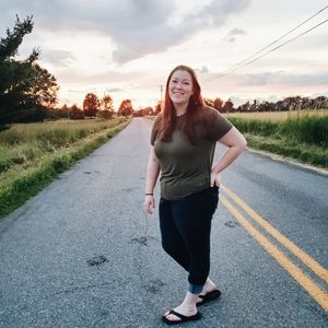 Meet your Posher, Hannah